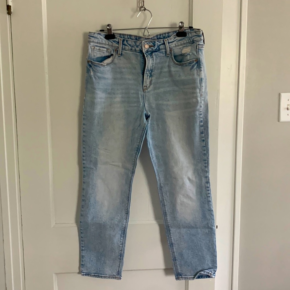 Old Navy. Power straight high rise jeans. Size 14.